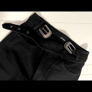 High wasted black jeans.